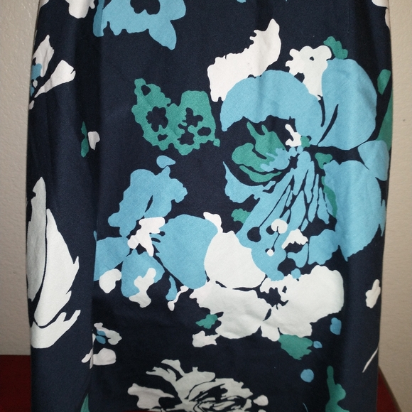 Ann Taylor Dress - Picture 2 of 7